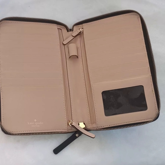 Kate Spade Large Black Leather Wallet - Picture 6 of 10